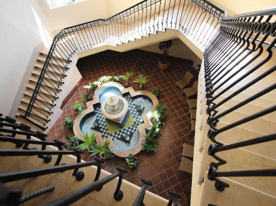 Фото Hotel Nikko Alivila Yomitan Resort Okinawa