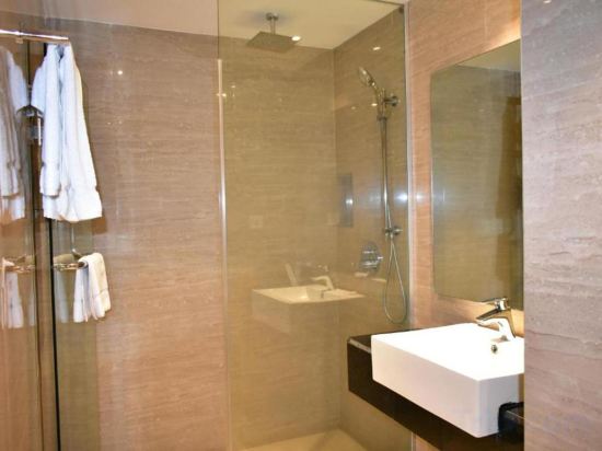 Фото Spring Hill Apartments