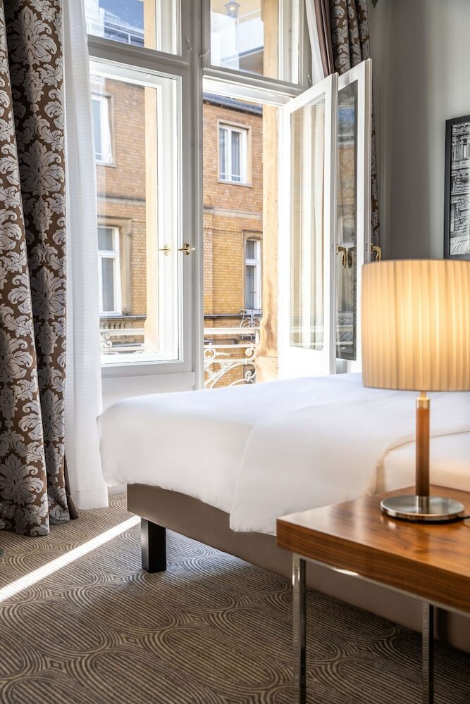 Фото Radisson Blu Schwarzer Bock Hotel