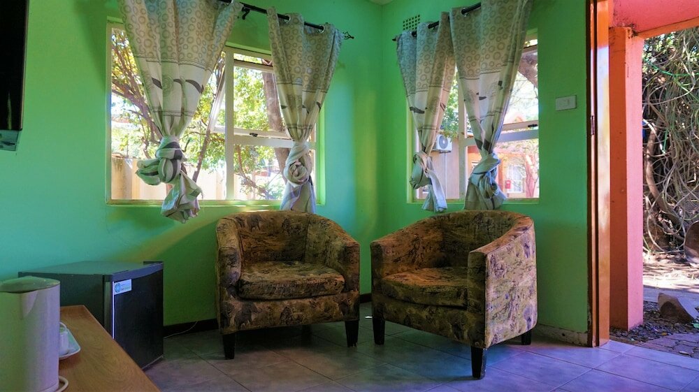 Фото Tasha Lodge