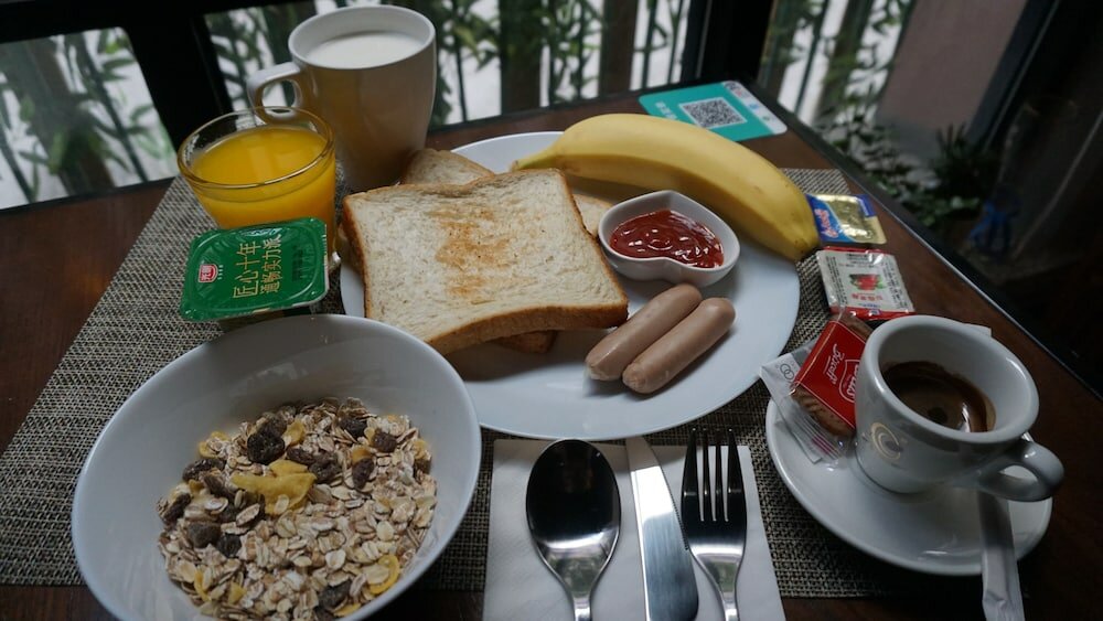 Фото Fish Inn Shanghai East Nanjing Road