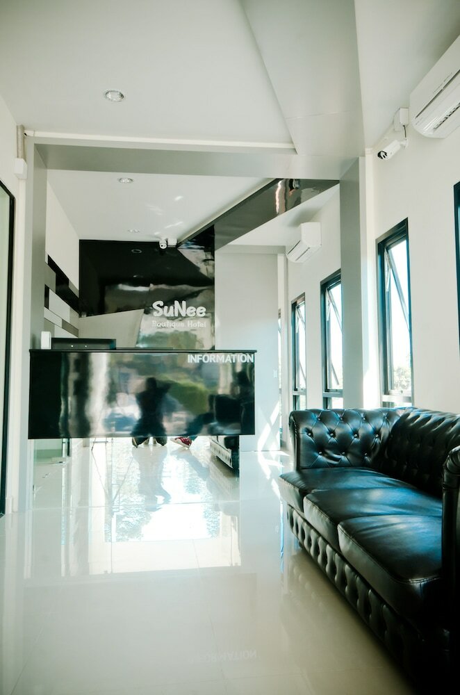 Фото Sunee Boutique Hotel