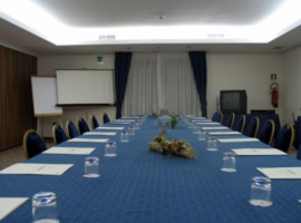 Фото Hotel Piroga Padova