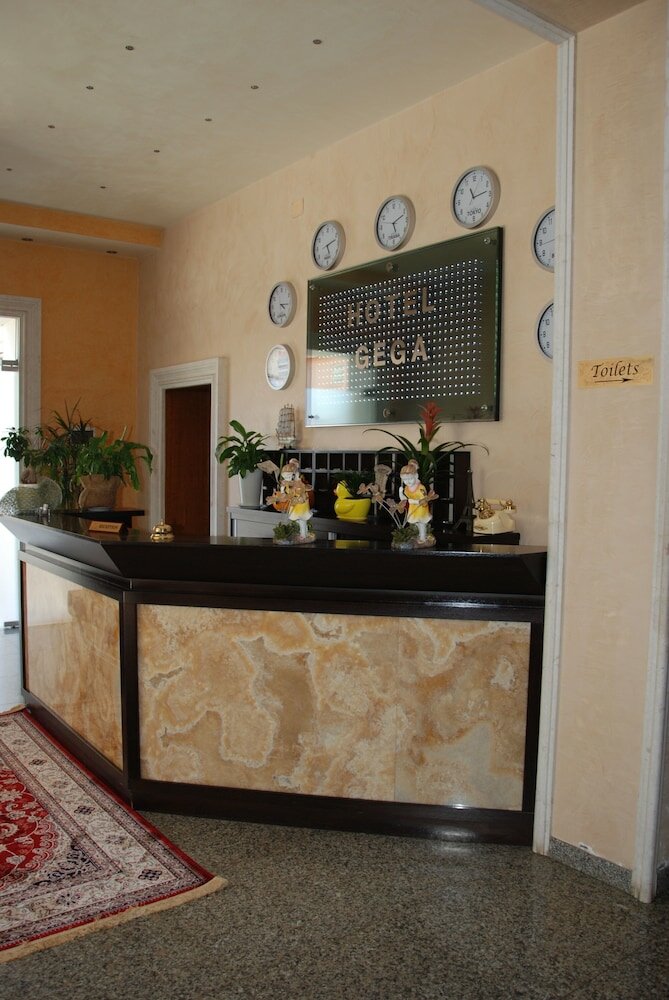 Фото Hotel Gega