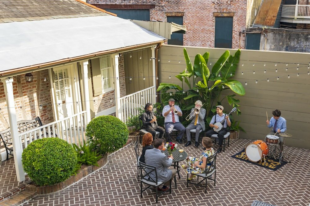 Фото Dauphine Orleans Hotel