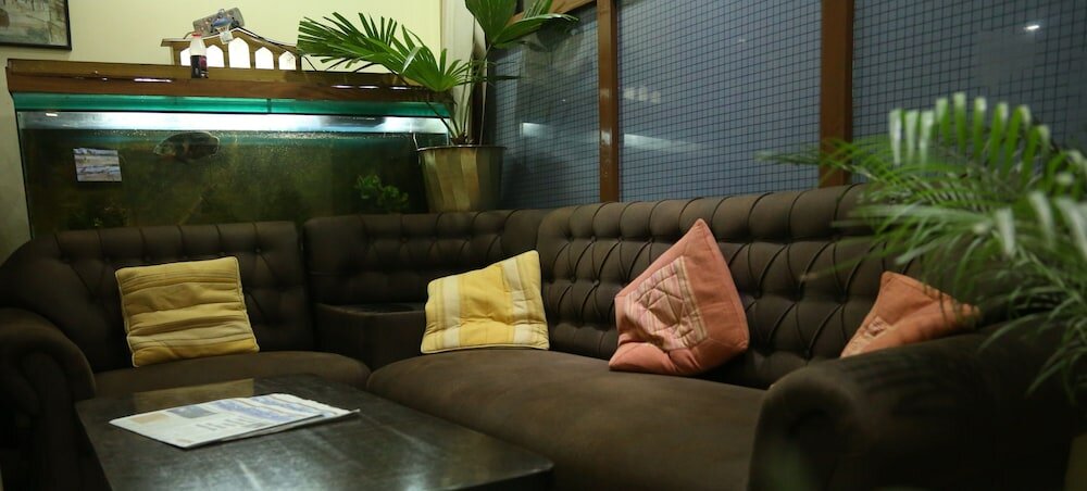 Фото Hotel Holy Temple Tree & Chautari Cafe