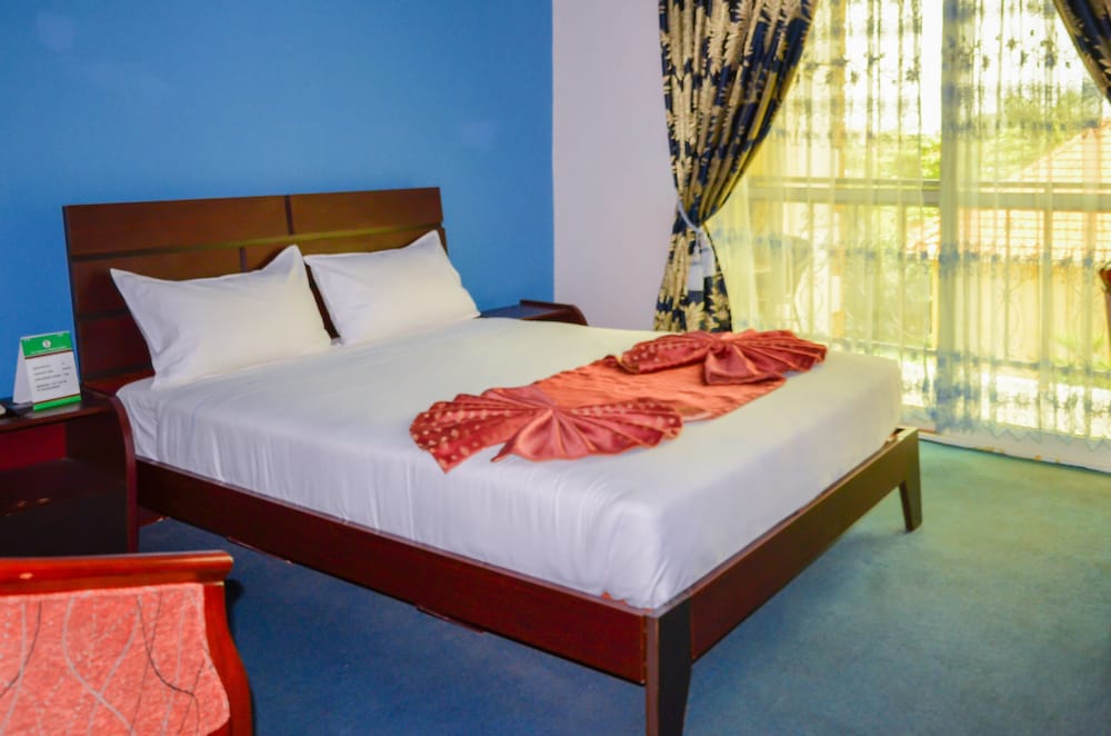 Фото Emperor Hotels
