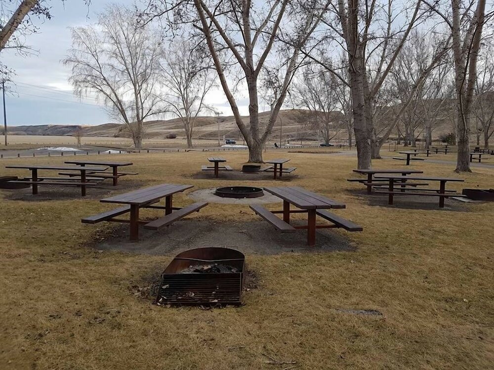 Фото Home Inn Express Medicine Hat