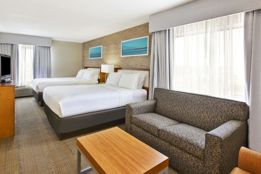 Фото Holiday Inn Hotel & Suites Bolingbrook, an Ihg Hotel
