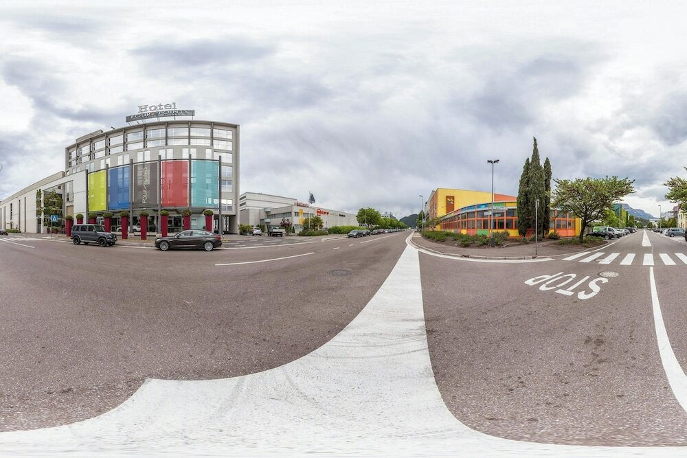 Фото Four Points by Sheraton Bolzano