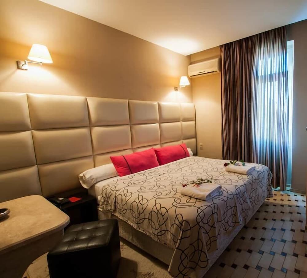 Фото Hotel De La Paix