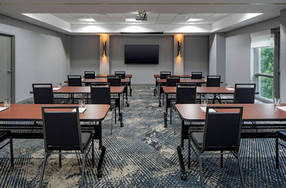 Фото Hyatt Place Fair Lawn Paramus