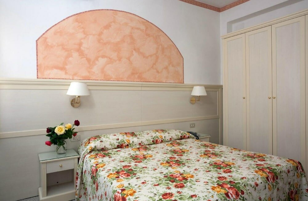 Фото Hotel Arcade