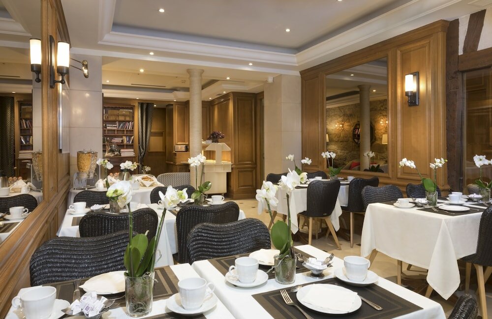 Фото Dauphine Saint Germain