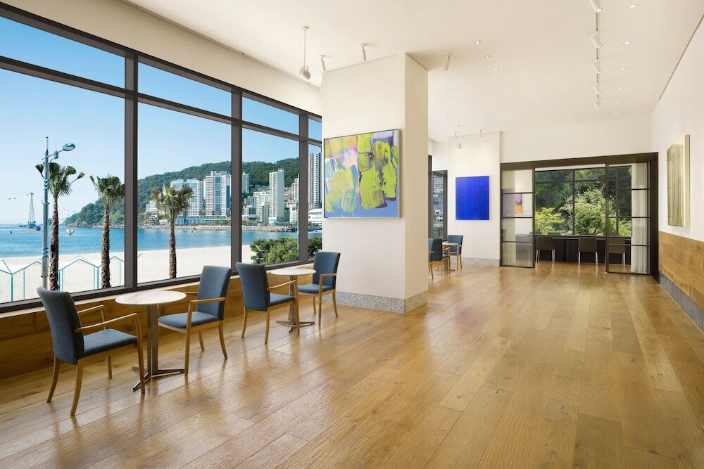 Фото Fairfield by Marriott Busan Songdo Beach