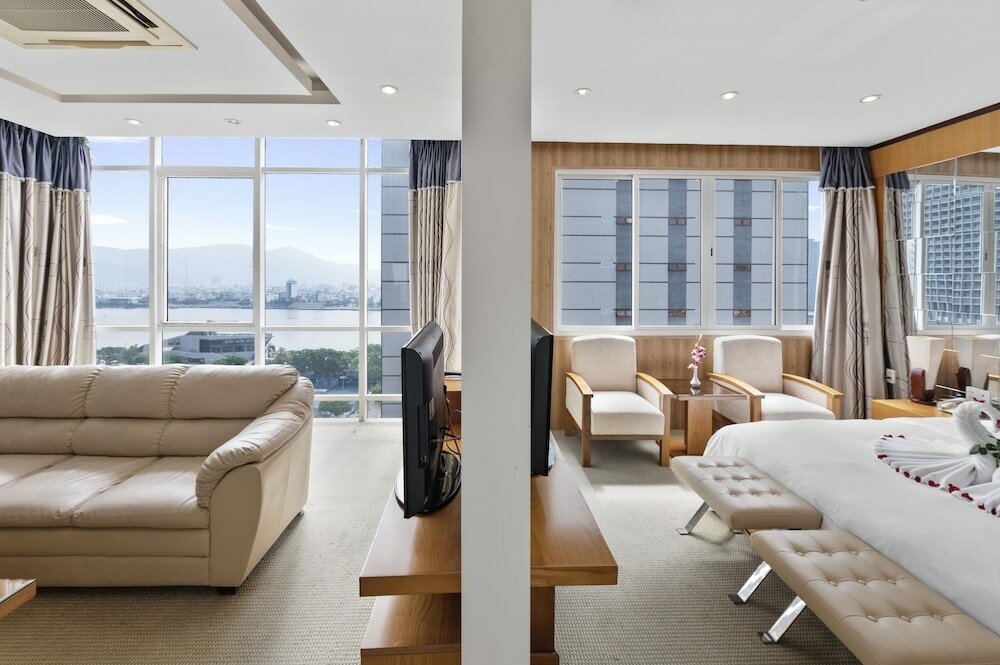 Фото Danang Petro Hotel