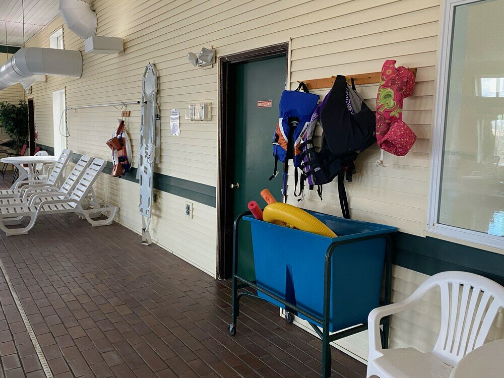 Фото Hometown Inn