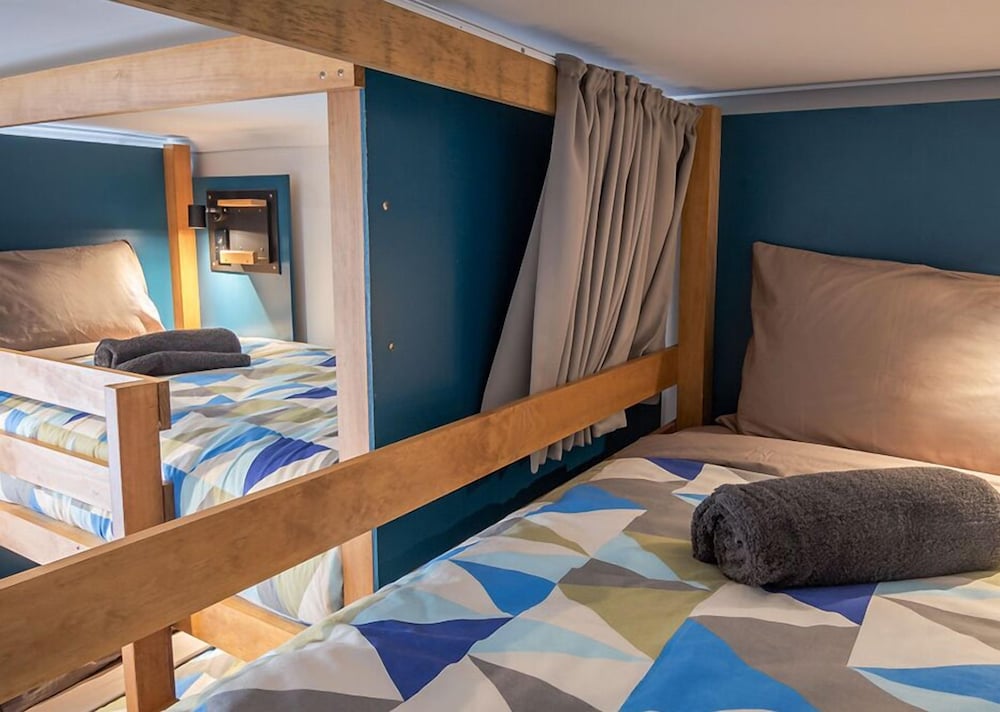 Фото No. 9 Hotel