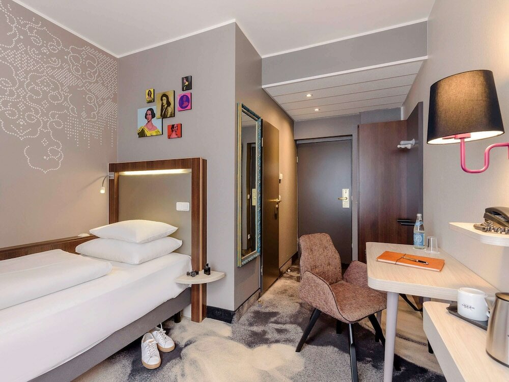 Фото Mercure Hotel Muenchen am Olympiapark