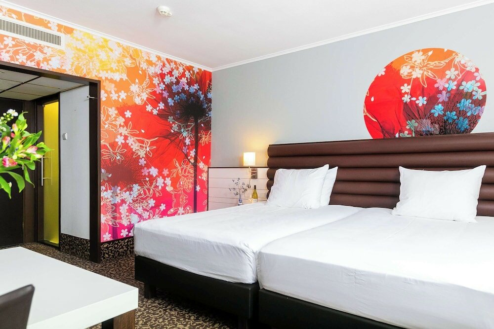 Фото Golden Tulip Hotel Central