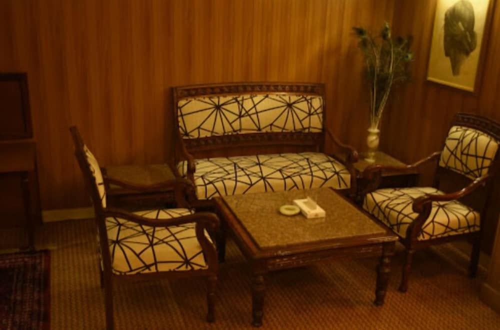 Фото Отель One Karachi