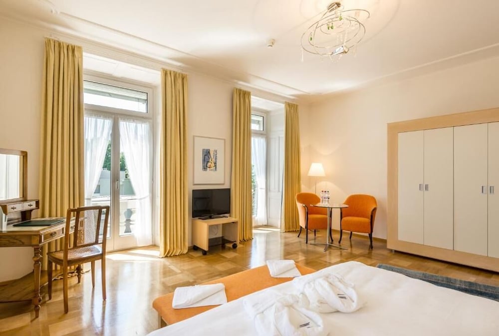 Фото Grand Hotel Europe