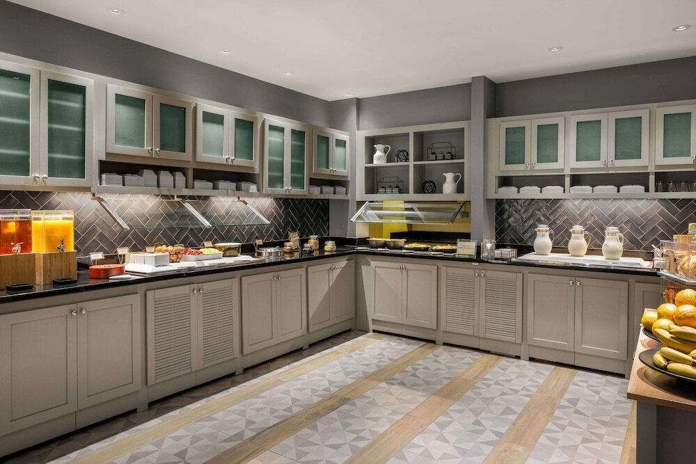 Фото Hyatt Place Orlando Airport