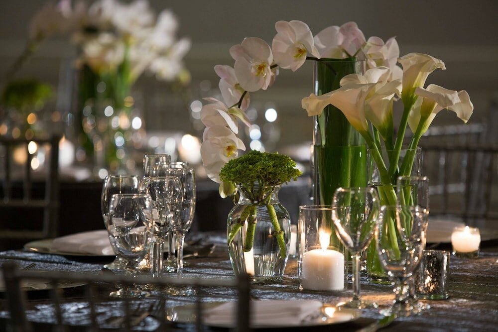 Фото Renaissance Meadowlands Hotel