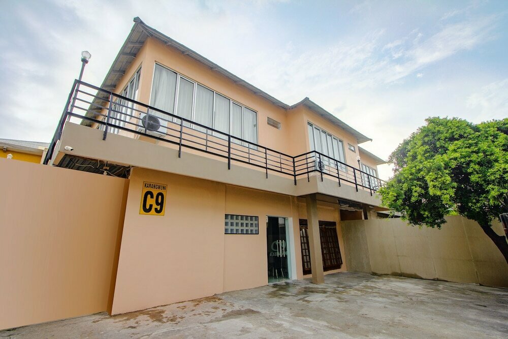 Hotel Oyo 2311 C9 Exclusive, Earth, photo