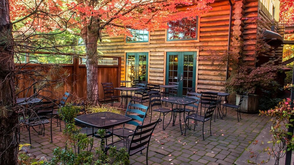 Фото The Lodge at Riverside