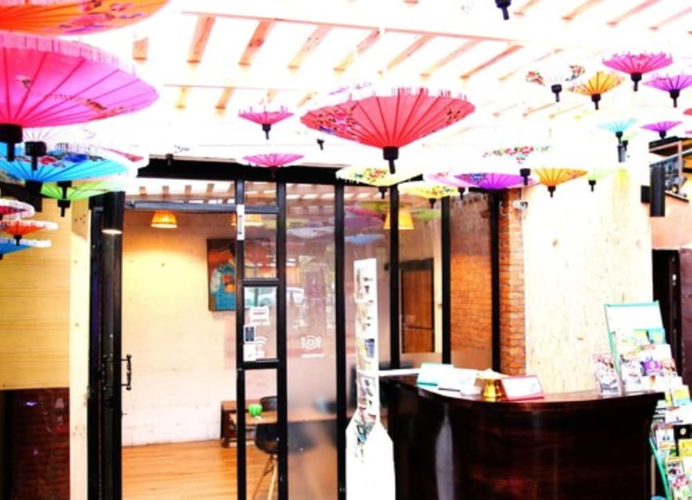 Фото Z's Hostel at Tha Phae Gate