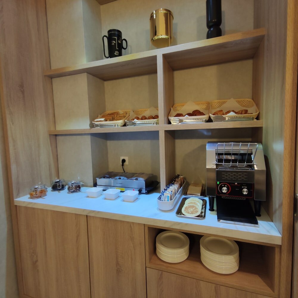 Фото Avia Saphir Montparnasse