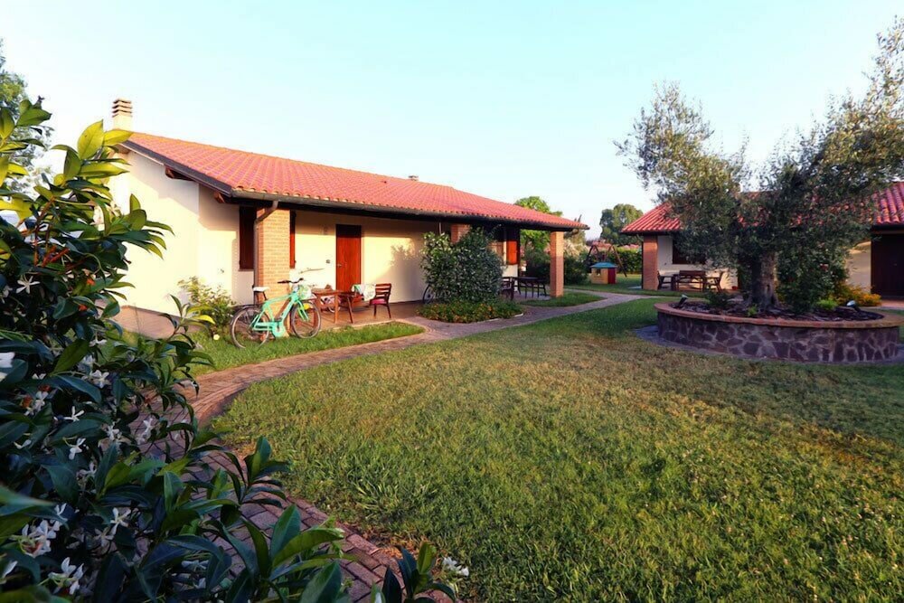 Фото Agriturismo gli Etruschi