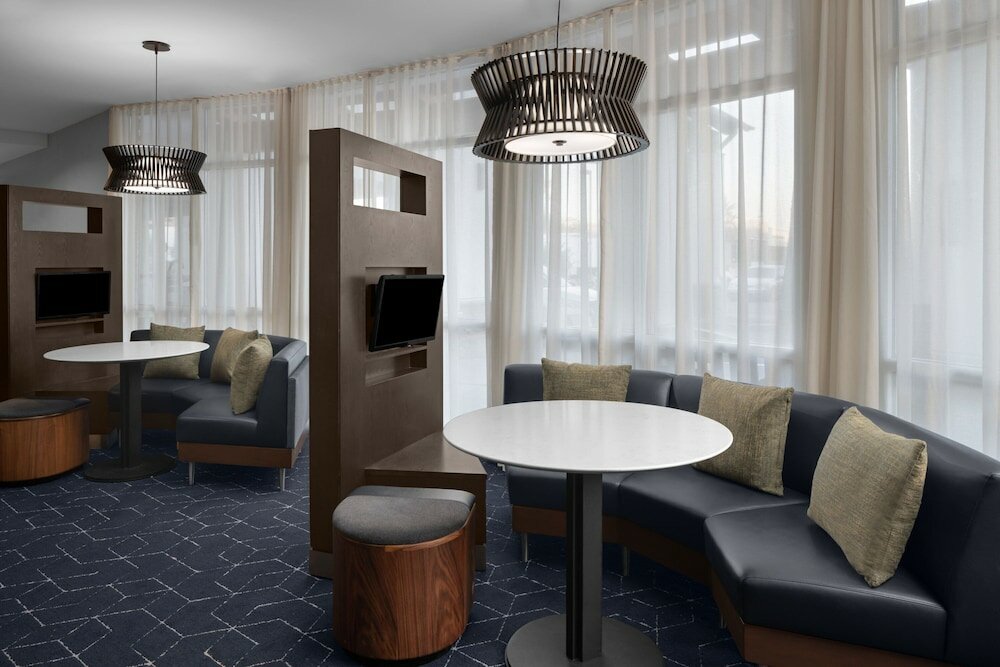 Фото Courtyard by Marriott Phoenix West/Avondale