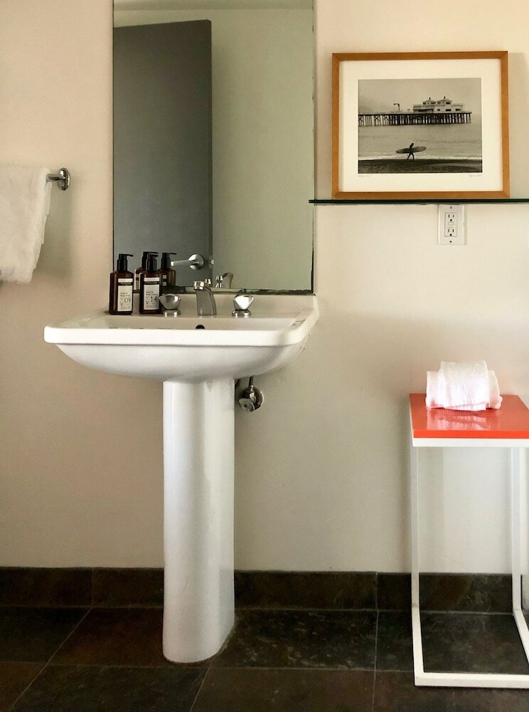 Фото The M Malibu