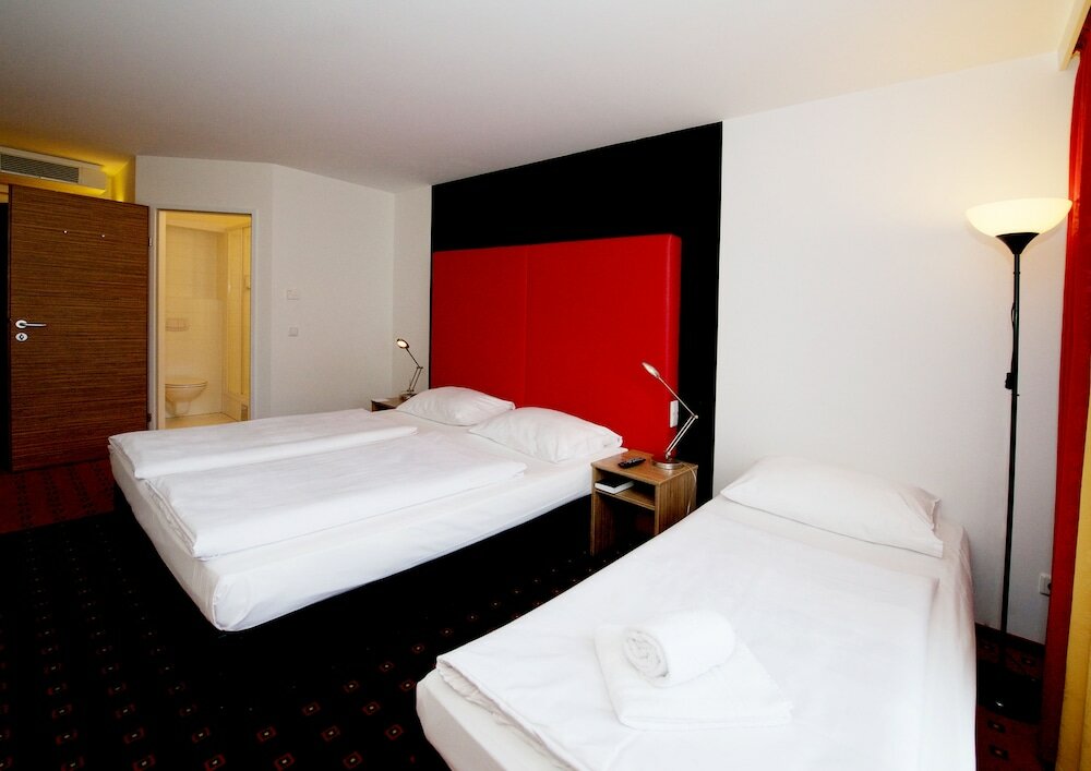 Фото Hotel Senator