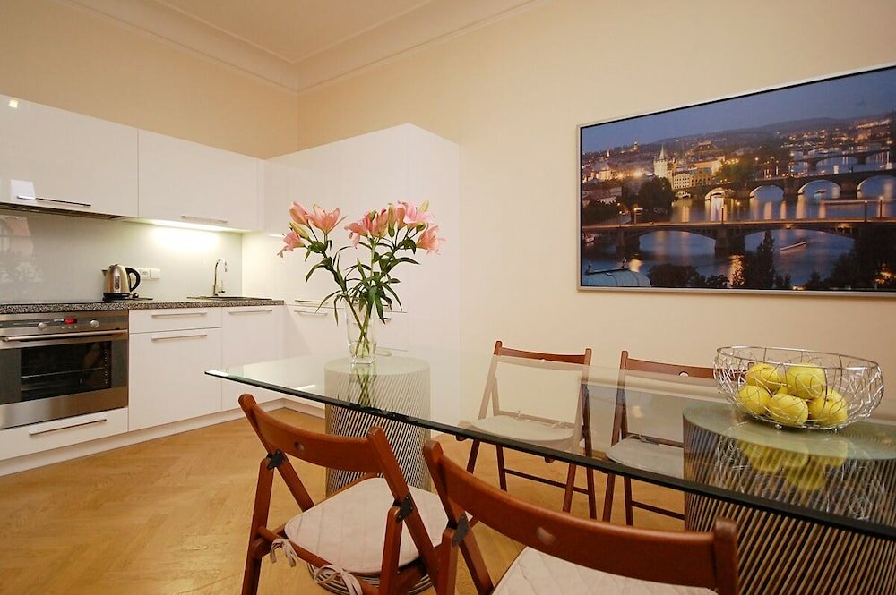 Фото Royal Road Residence