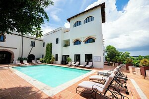 Гостиница Hodelpa Nicolas de Ovando