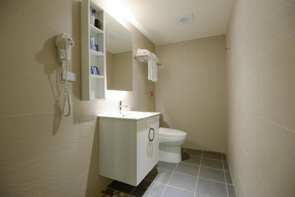 Фото Golden Pacific Hotel- Taichung