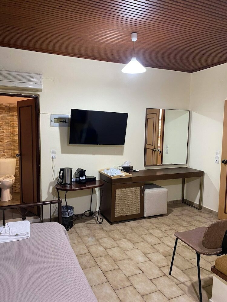 Фото Helena Hotel