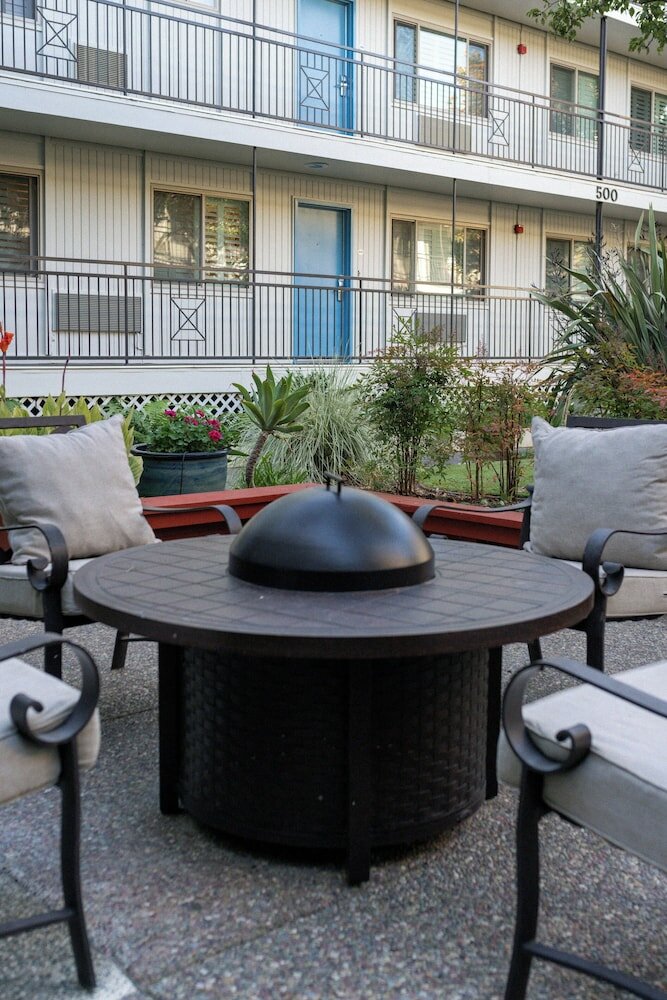 Фото Marin Suites Hotel