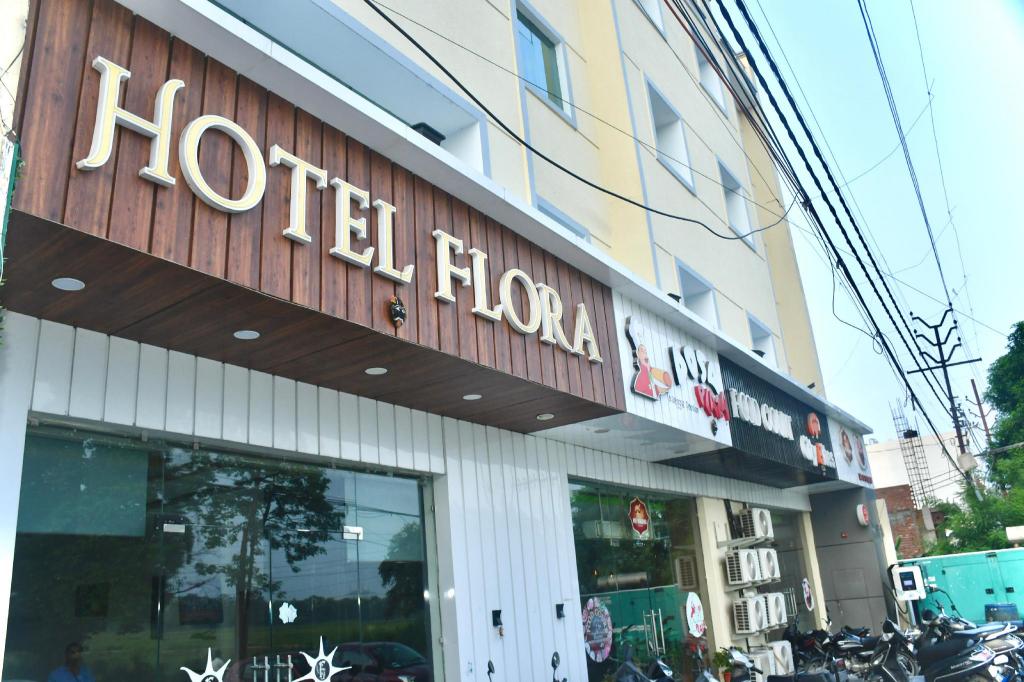 Фото Hotel Flora Haridwar
