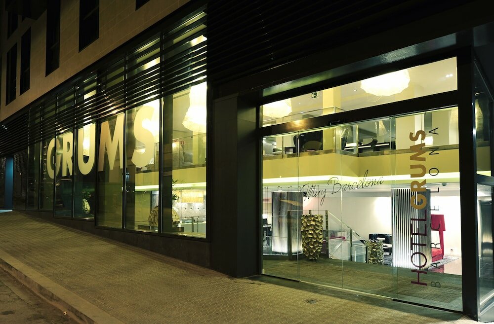 Фото Grums Barcelona Hotel & SPA