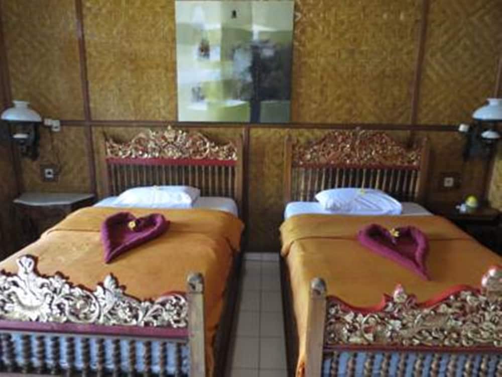 Фото Okawati Hotel