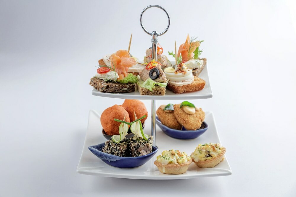 Фото The Somerset Hotel