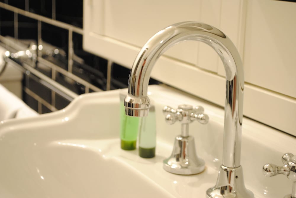 Фото Edward Lodge Bed & Breakfast