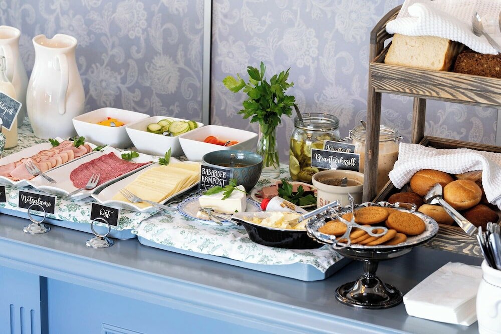 Фото Strandvillan Hotell & Vandrarhem, Lysekil