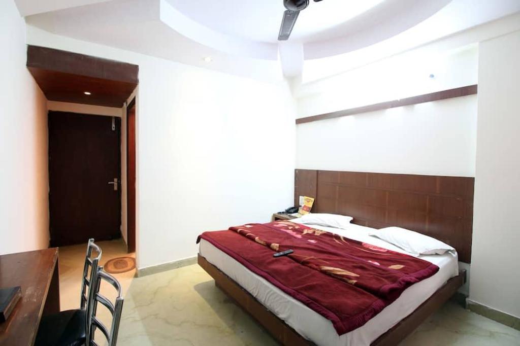 Фото Oyo 7684 Hotel Repose Villa