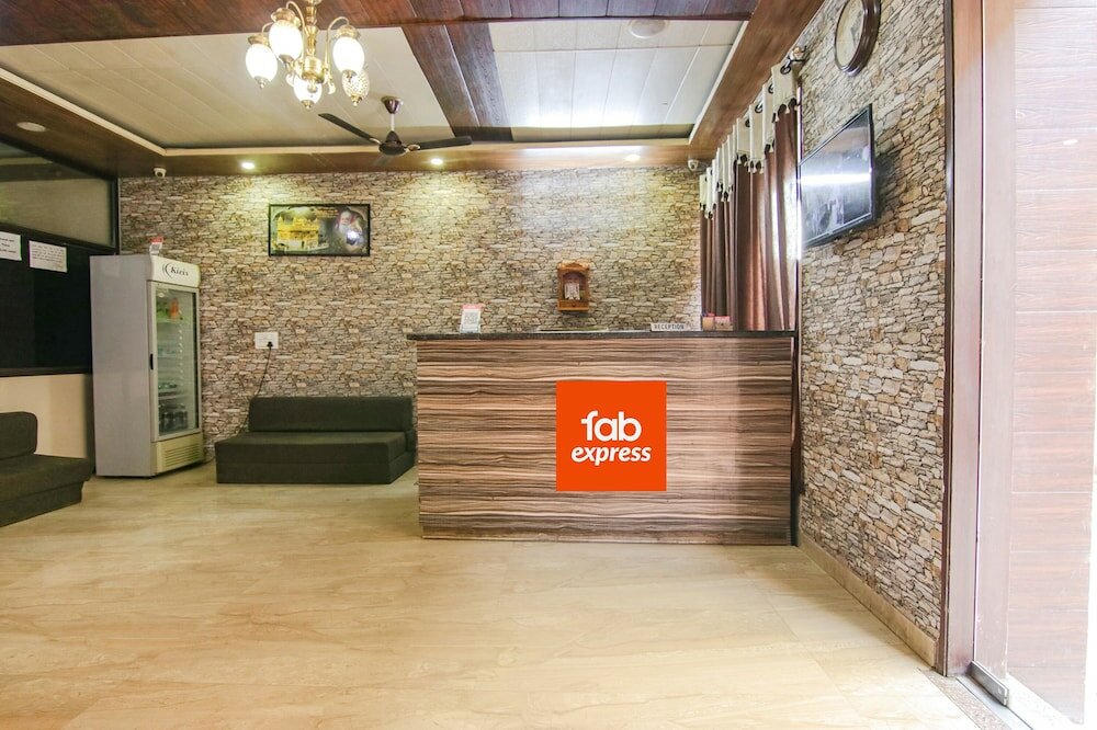 Фото Oyo 7724 Hotel Kohinoor City