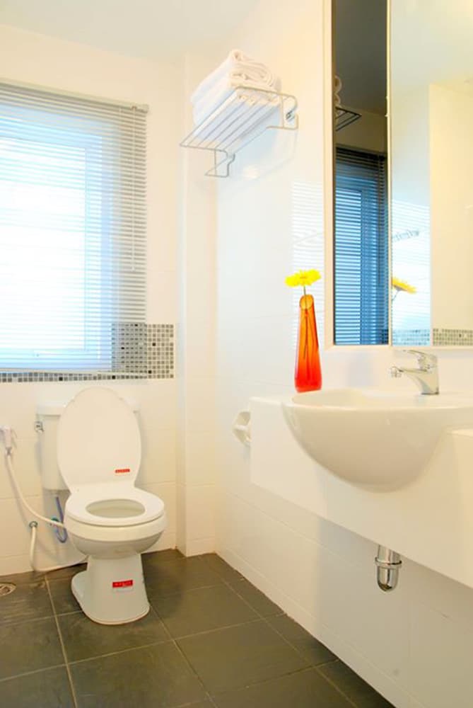 Фото The Inn Saladaeng